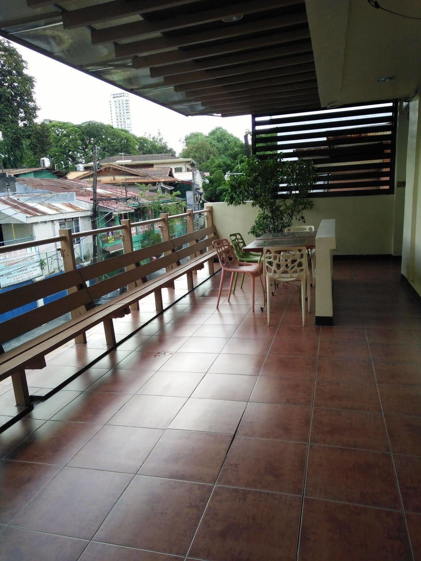 Goland Pension House Cebu Екстериор снимка
